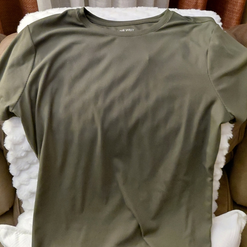 Nine West Olive Short Sleeve Tee - Picture 2 of 5